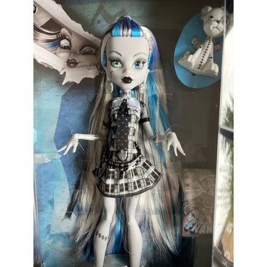 Monster High Reel Drama Frankie Stein Fashion Doll